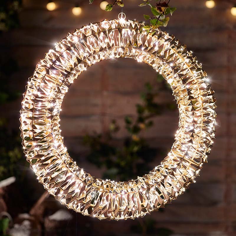 Dazzling Goldtwist Wreath - 50cm