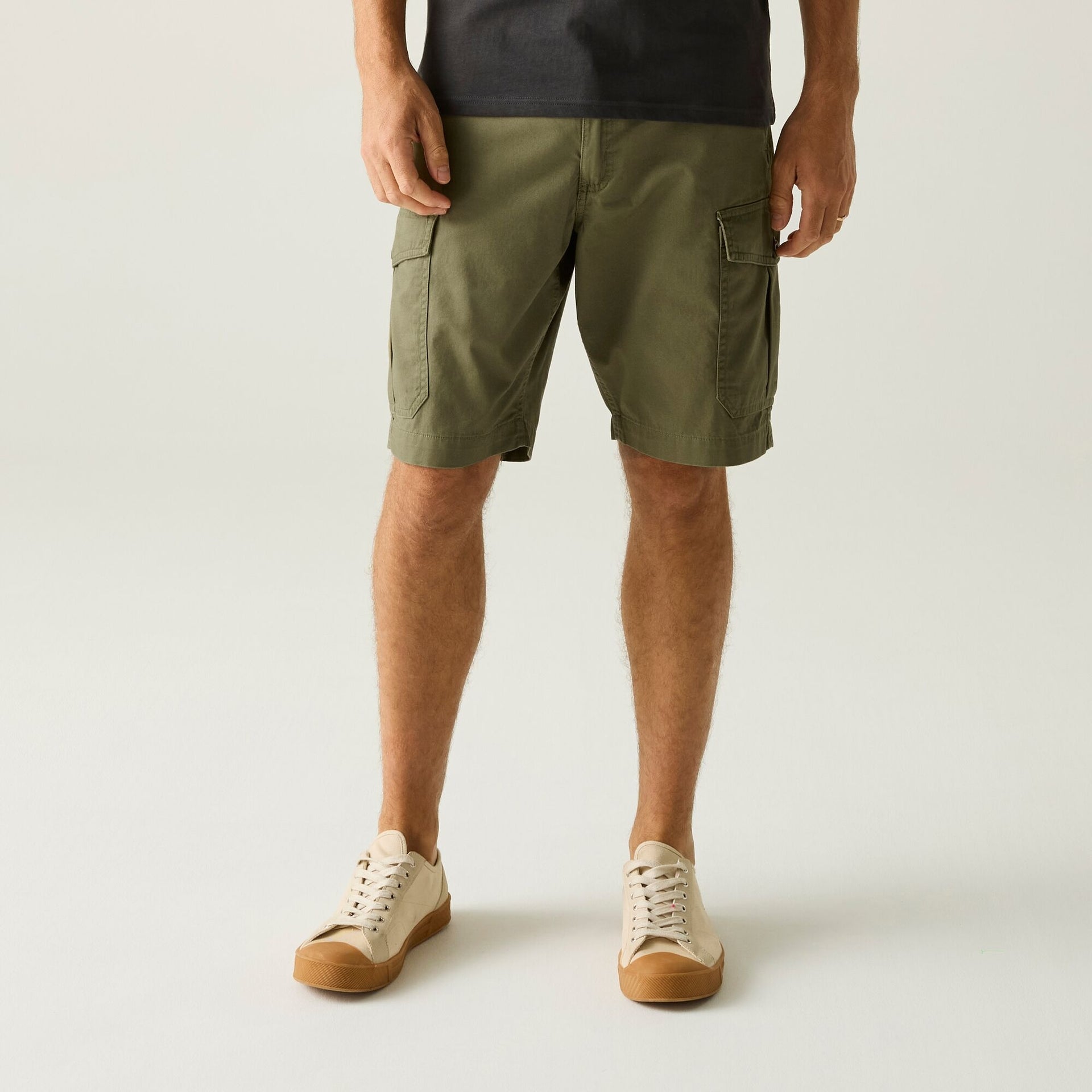 Regatta Men's Ruwan Casual Shorts - Fauna