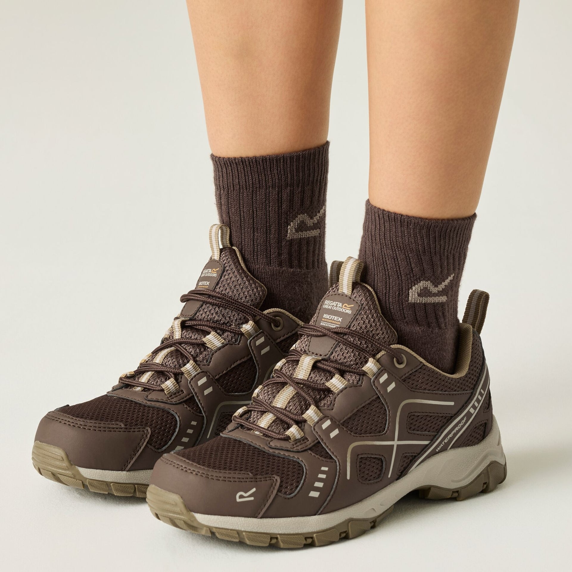 Regatta Women’s Vendeavour Waterproof Walking Shoes Low - Chestnut