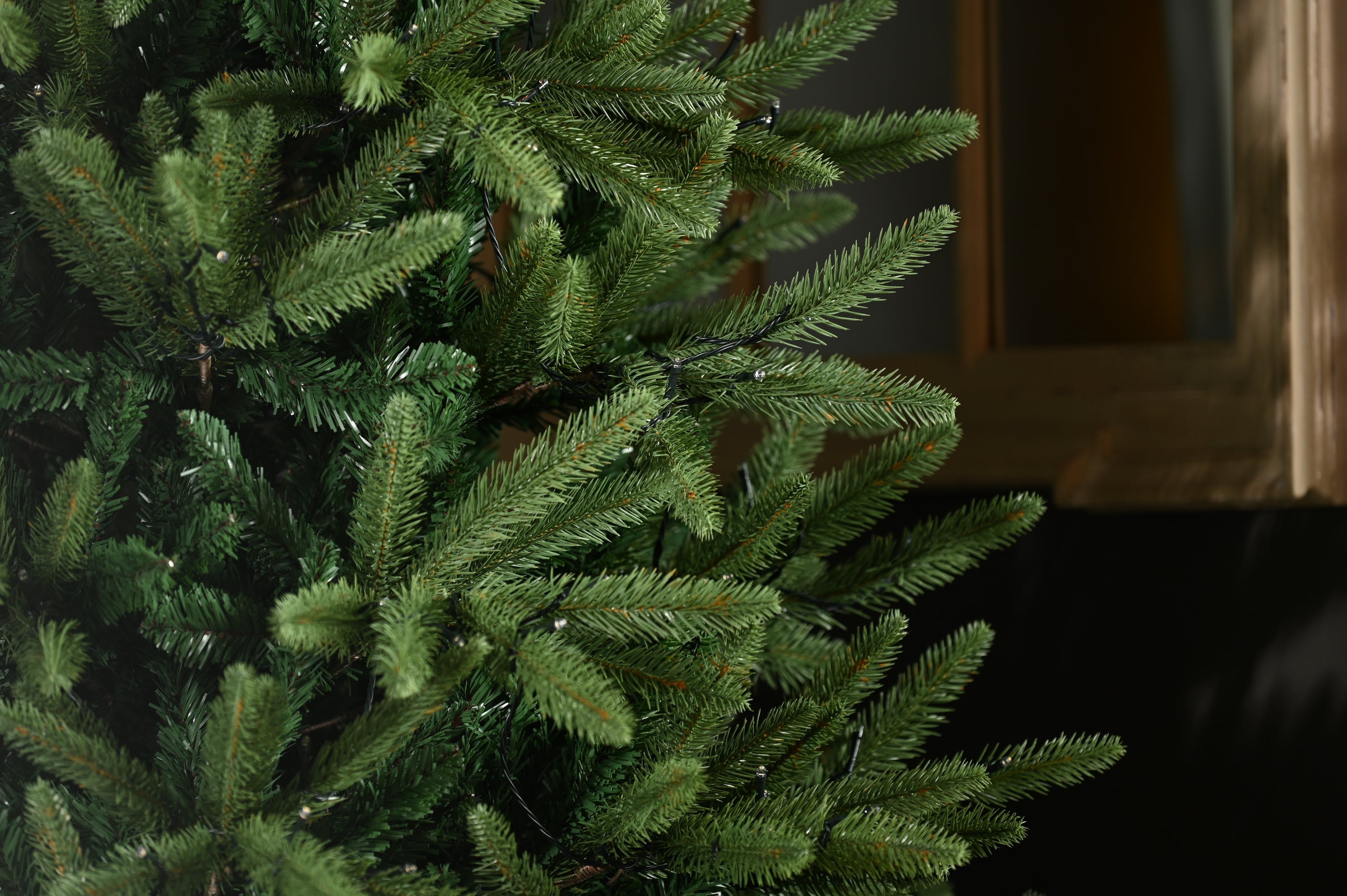Festive Raemoir Pine Tree - 7 Foot
